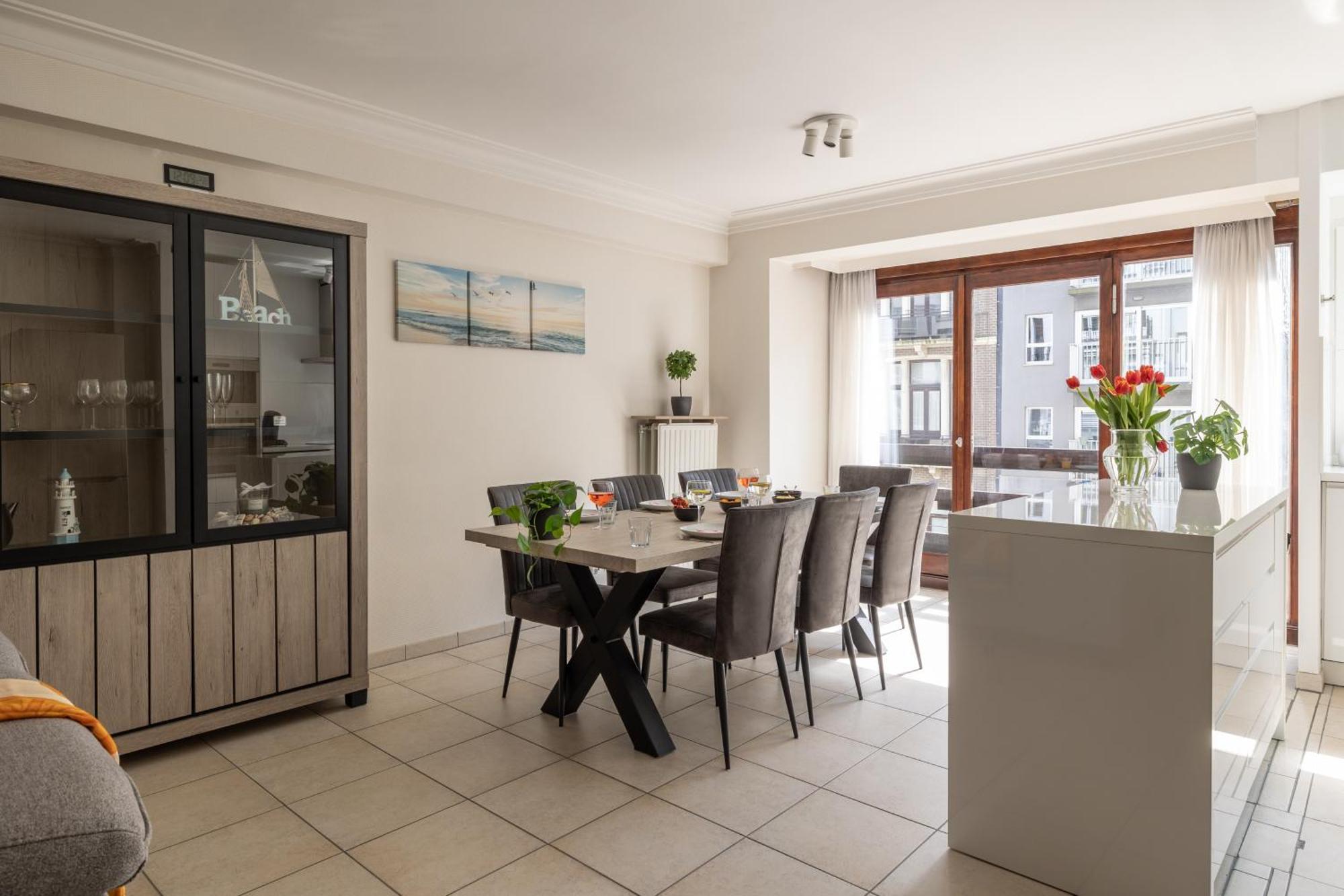 Weloveoostende - Newly Renovated Large Apartment 150M From The Beach - Including Bed Sheets And Final Clea-Ning Oostende Exterior foto