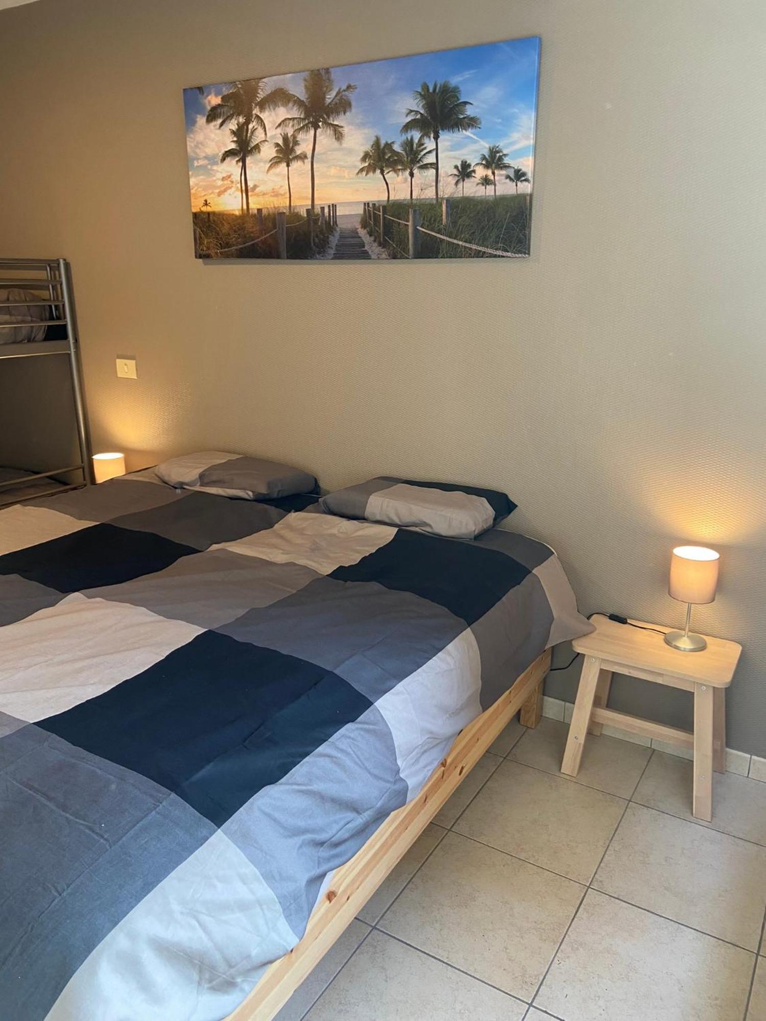 Weloveoostende - Newly Renovated Large Apartment 150M From The Beach - Including Bed Sheets And Final Clea-Ning Oostende Exterior foto